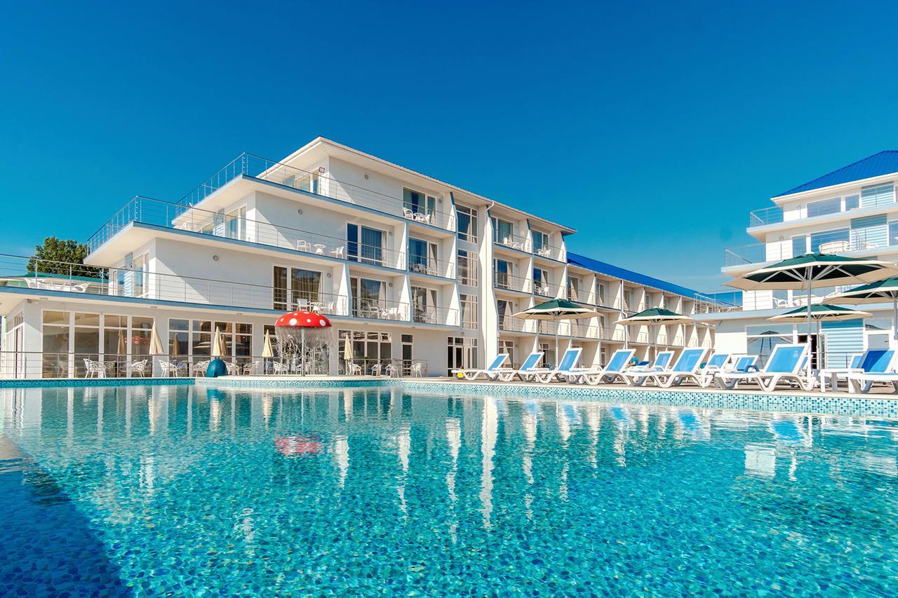 Leopolis Lux Hotel Zatoka Exterior photo
