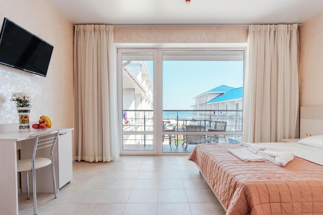 Leopolis Lux Hotel Zatoka Exterior photo